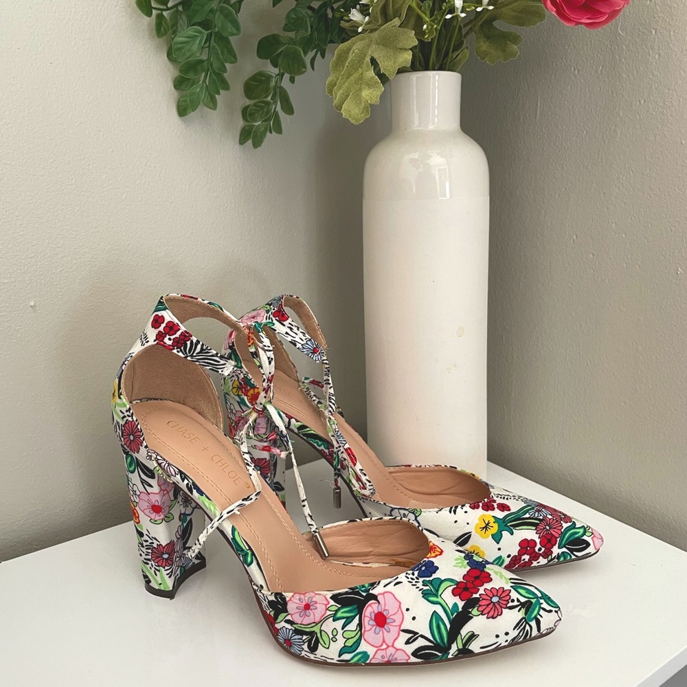 Floral print chunky heel